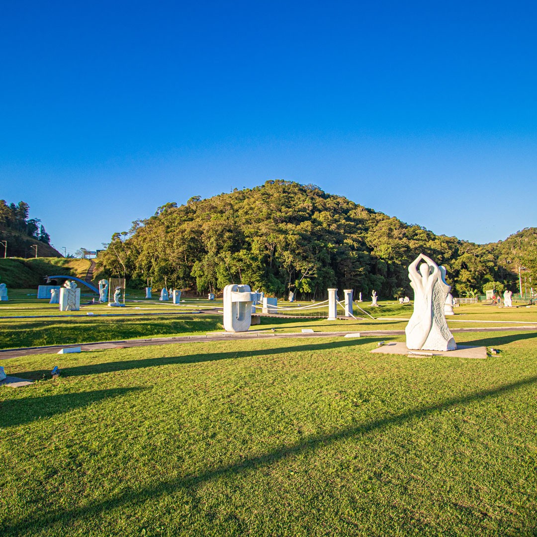 Parque das Esculturas, em Brusque, terá visitas guiadas para valorizar artistas femininas