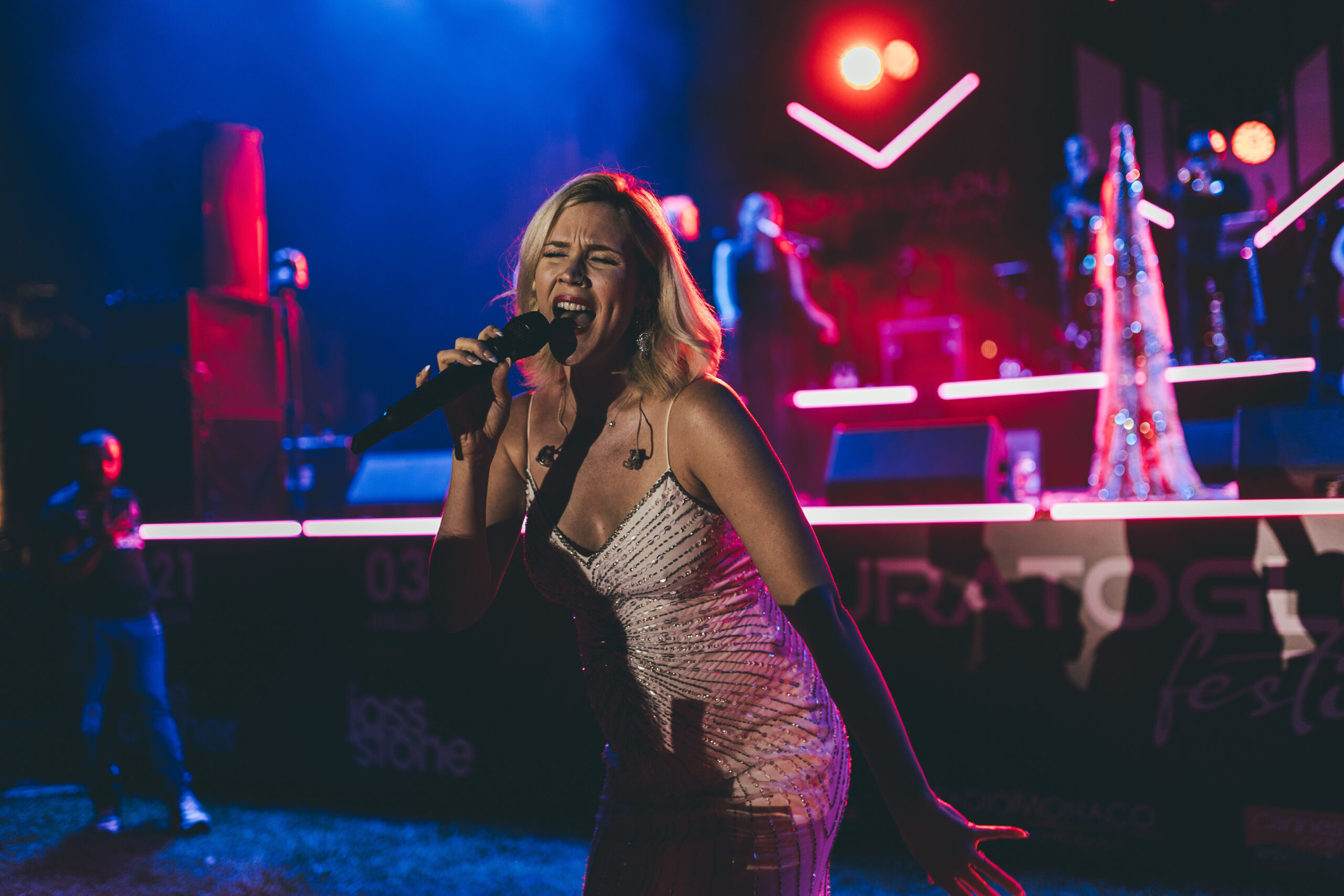 Joss Stone faz show em Curitiba no dia 24 de abril