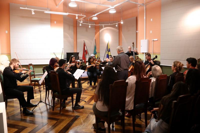 Orquestra de Câmara do Imcarti apresenta-se em Itajaí nesta quarta (13)
