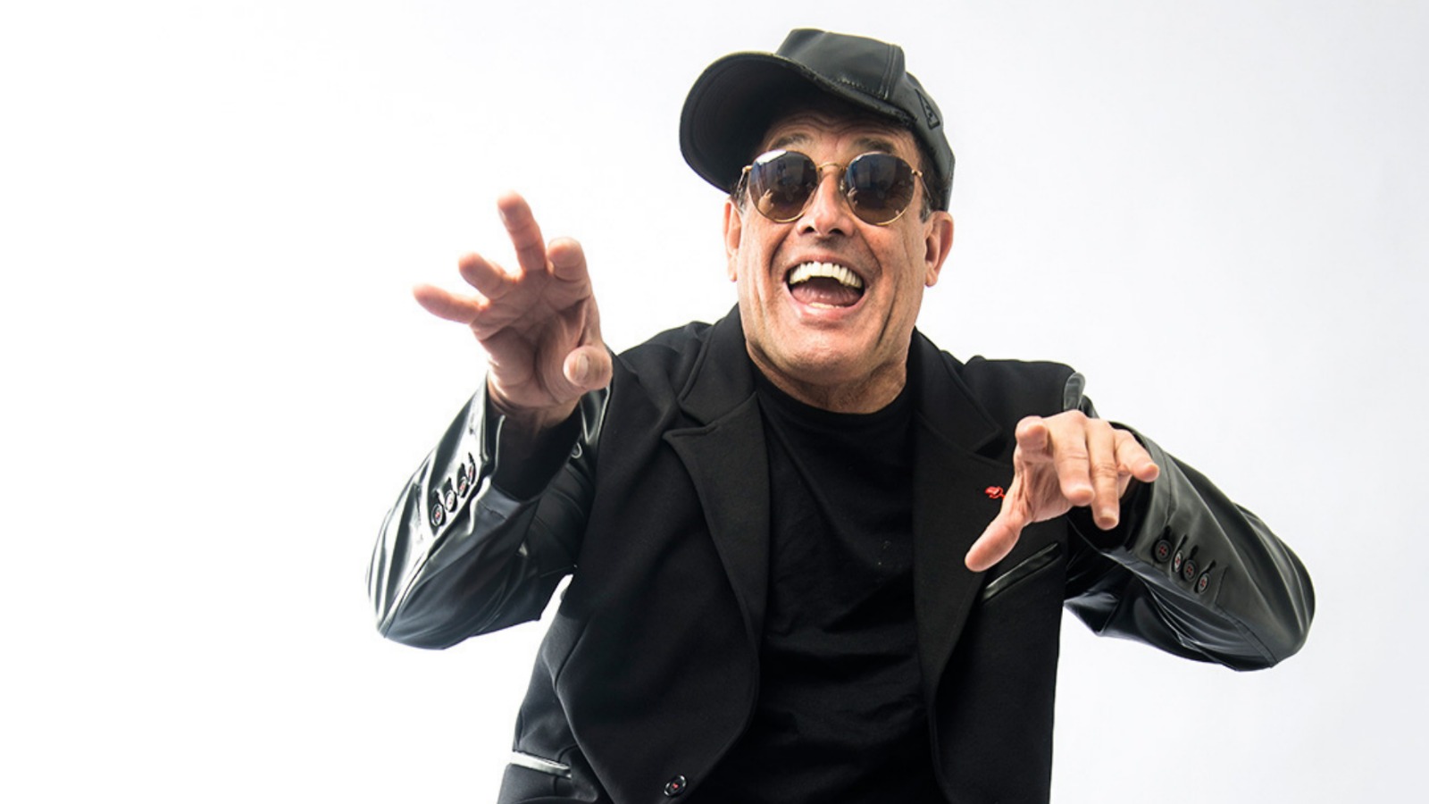 Sérgio Mallandro faz show de comédia neste sábado (29) em Navegantes