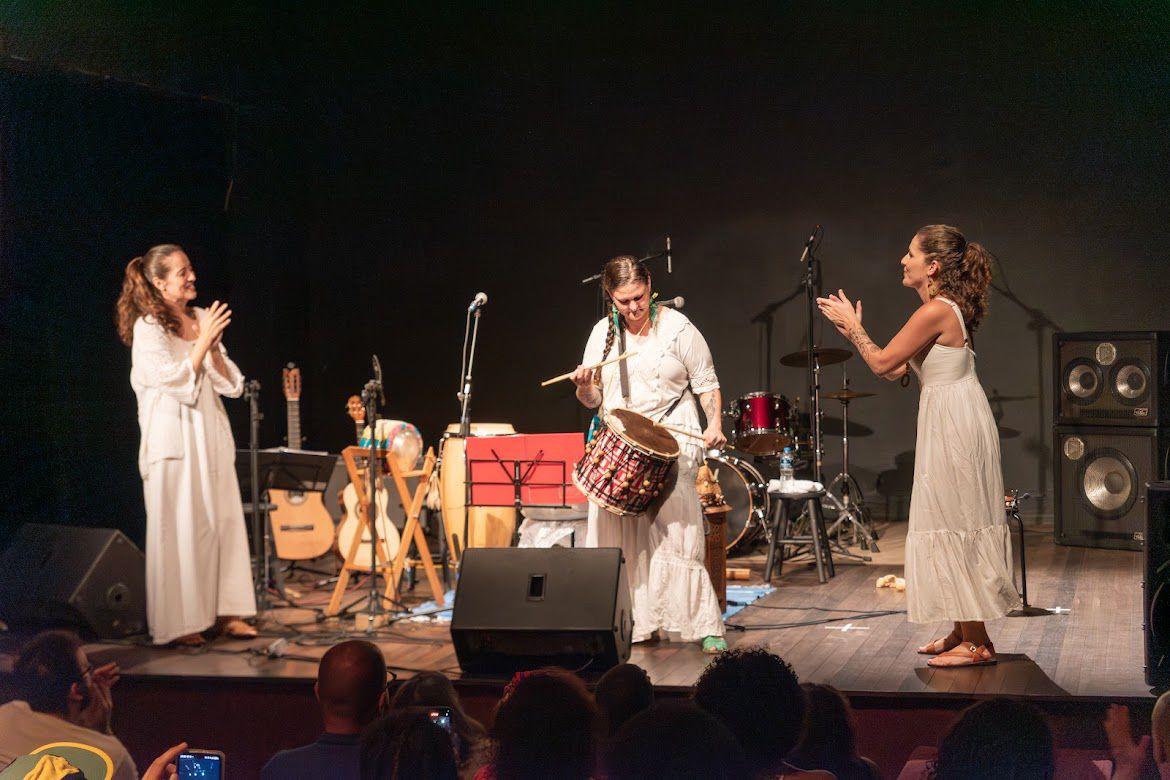Musicistas itajaienses lançam álbum que homenageia a cultura popular