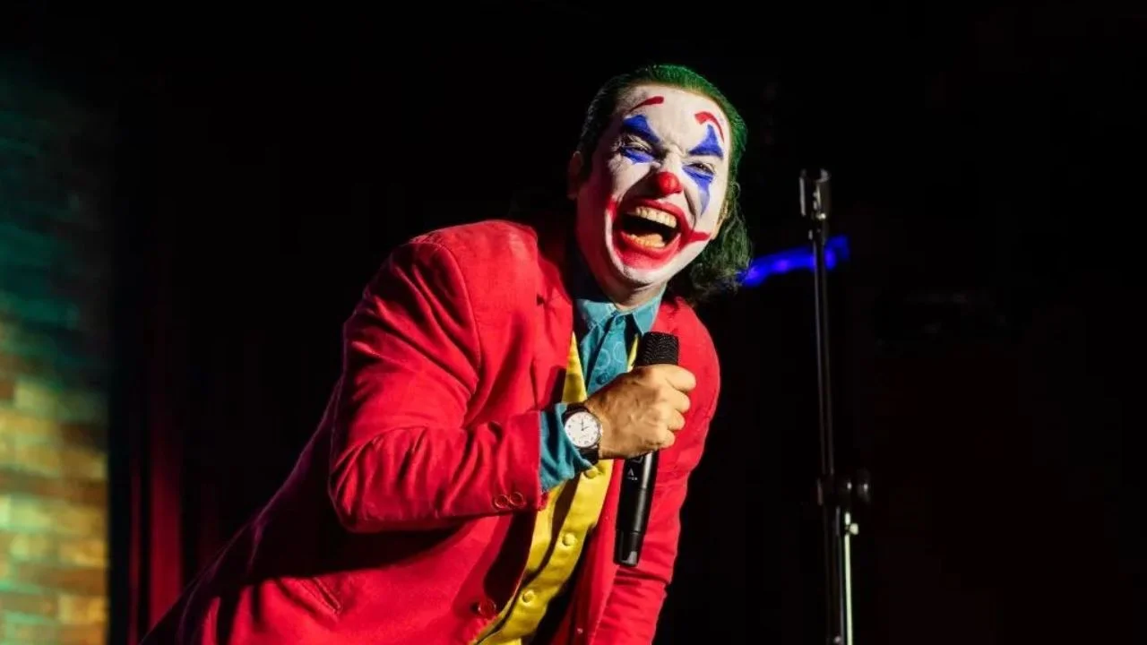 Naveriso reúne 10 artistas da comédia stand up nacional em Navegantes nesta semana