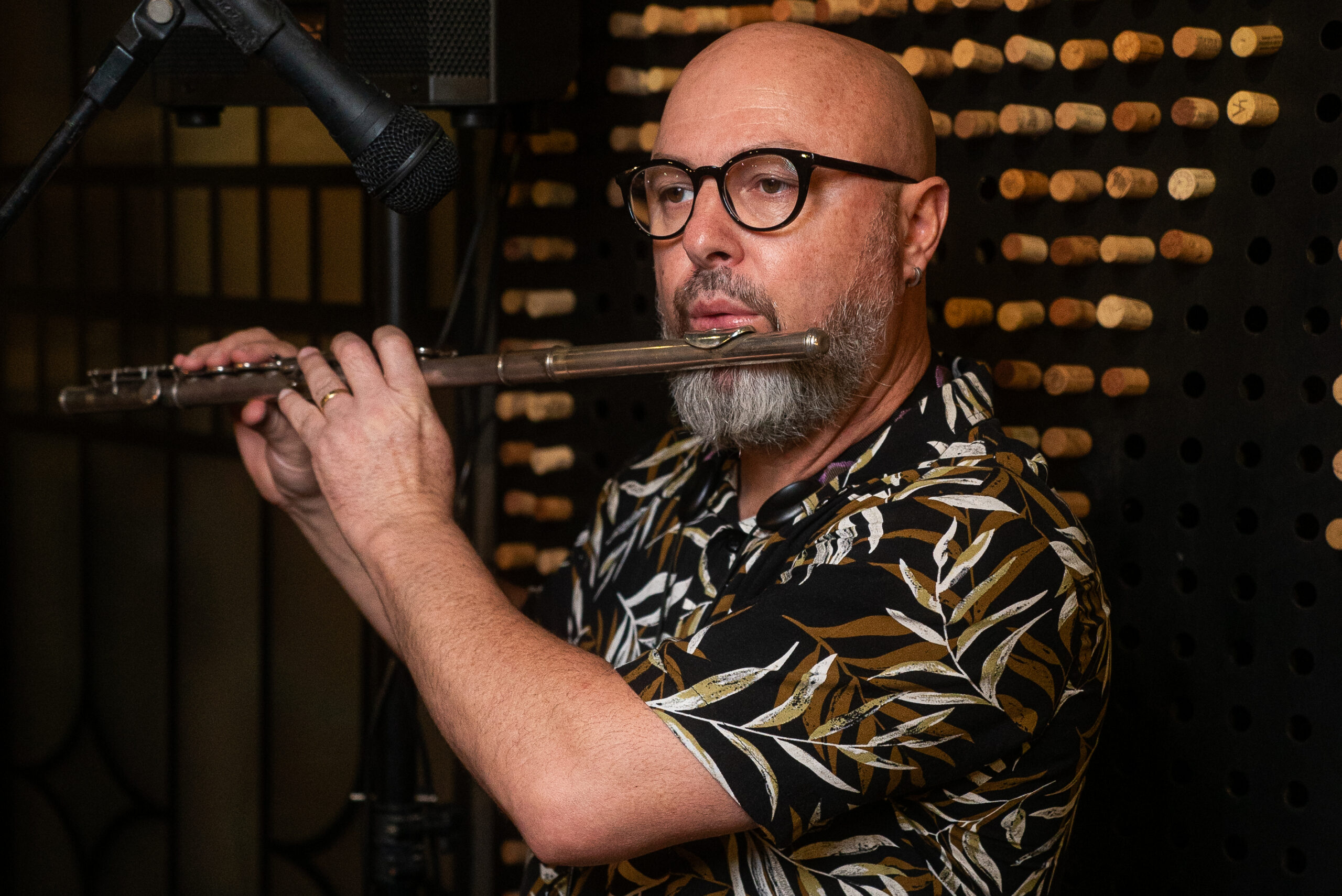 Biblioteca de Itajaí recebe apresentação especial em comemoração ao Dia Nacional do Choro