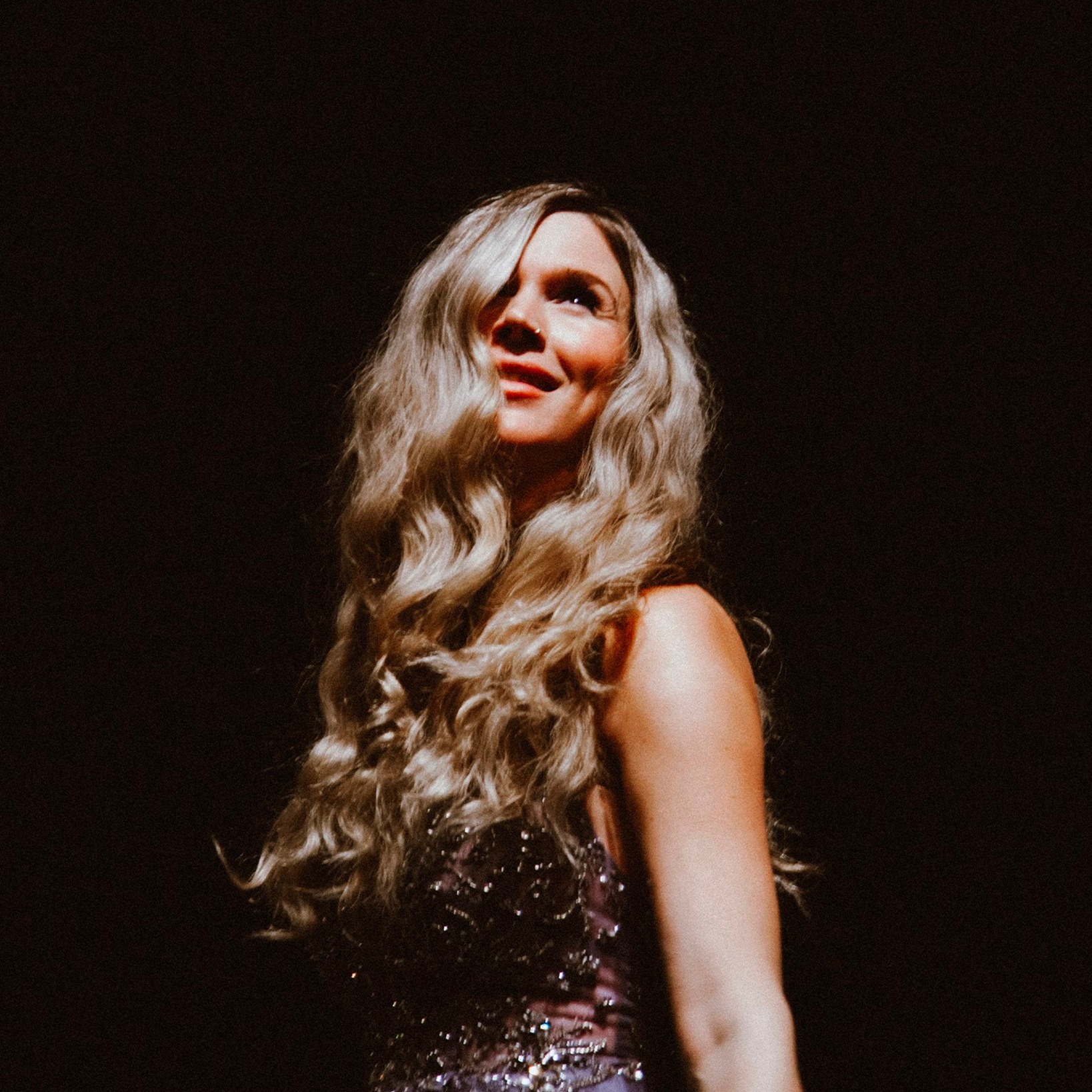 Show gratuito de Joss Stone em Floripa marca centenário da Ponte Hercílio Luz
