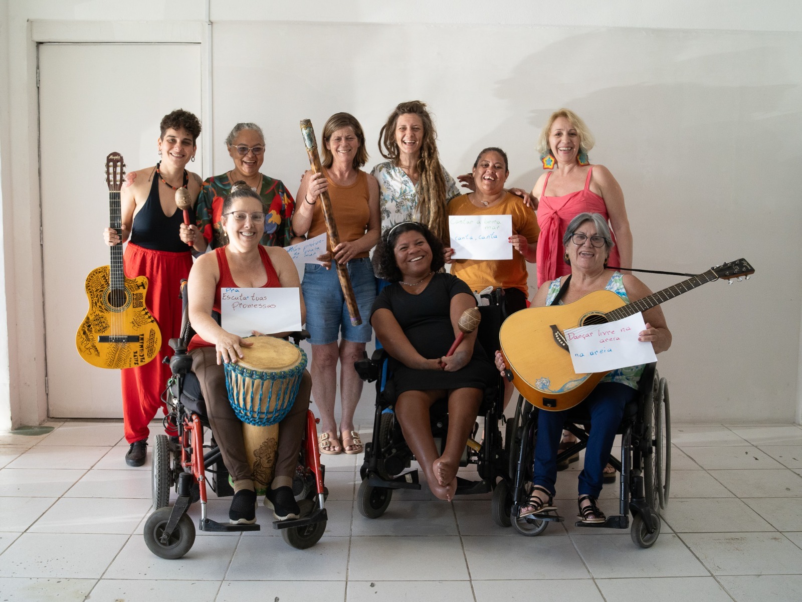 Projeto cultural leva oficinas de arteterapia para mulheres com deficiência física em Itajaí